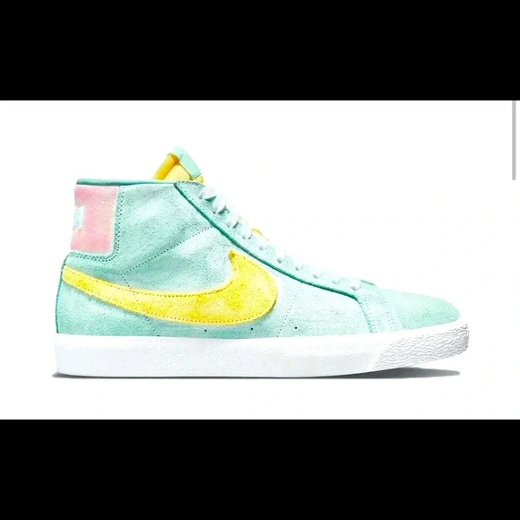 NIKE SB ZOOM BLAZER MID PRM LIGHT DEW - Picture 1 of 6
